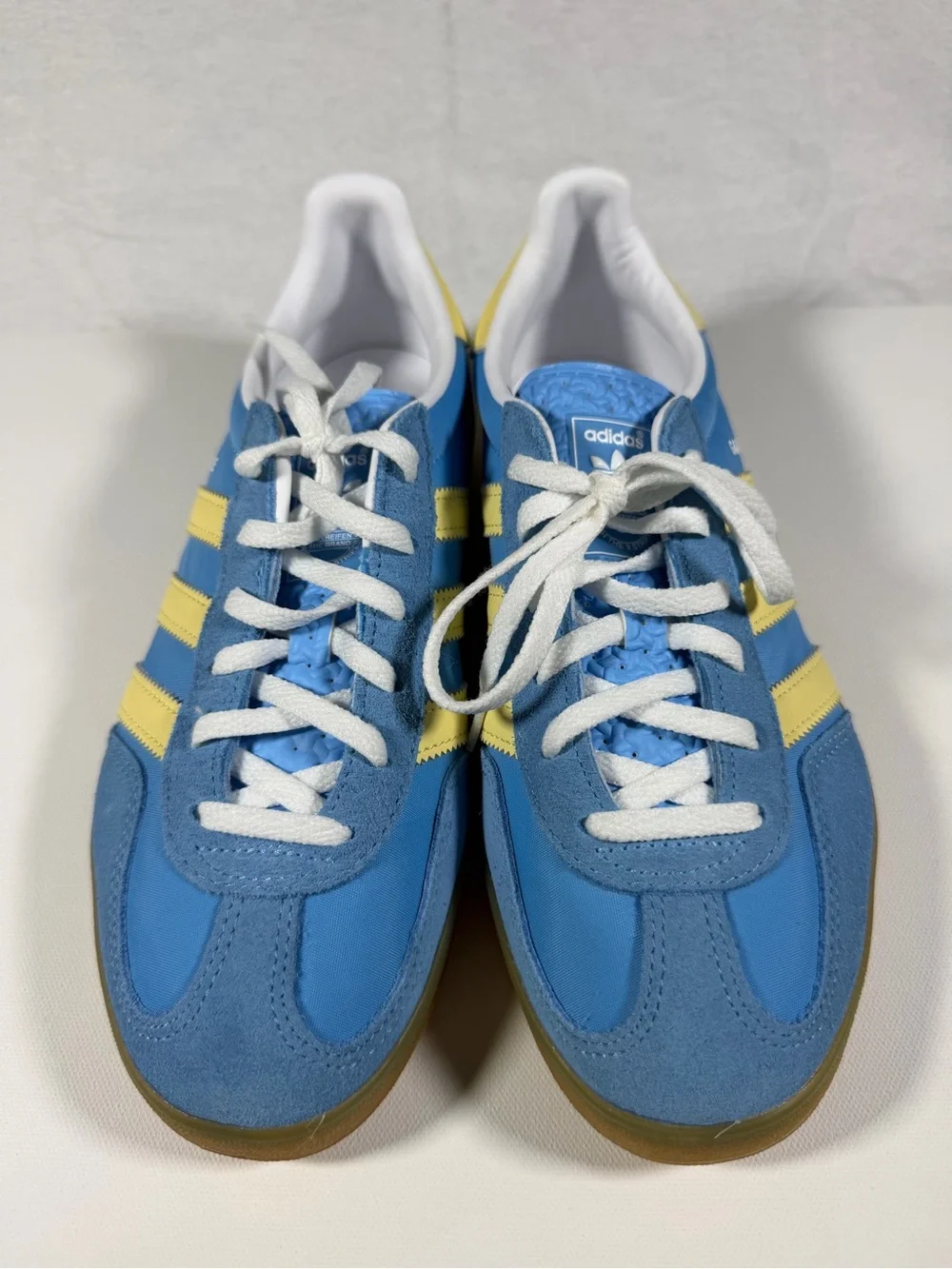 adidas Gazelle Blue & Yellow Low-Top Sneakers size 8